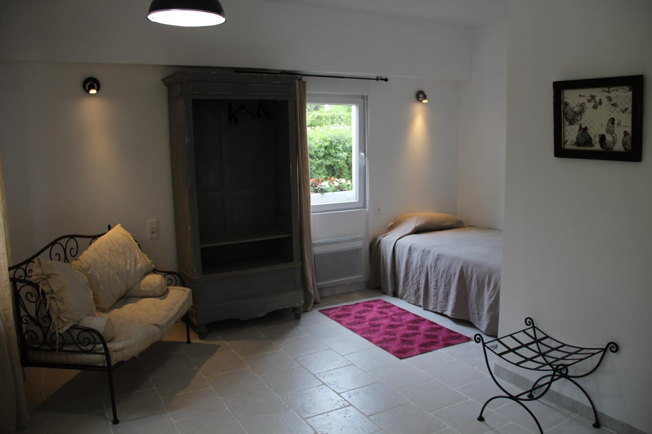 Ferme De La Cacheterie, Bed & Breakfast Fleury-la-Foret Luaran gambar